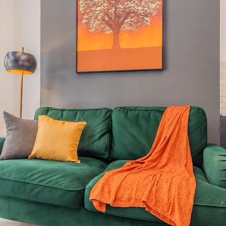 2 Bedroom Flat Next To Brighton Station & Beach I Sleep 8 Guests Bagian luar foto