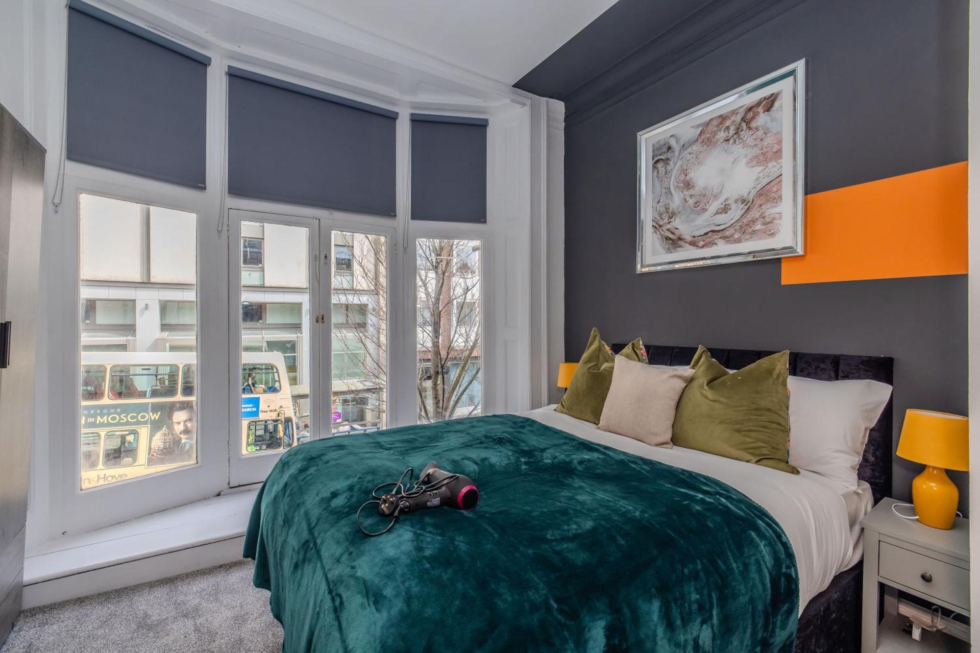 2 Bedroom Flat Next To Brighton Station & Beach I Sleep 8 Guests Bagian luar foto