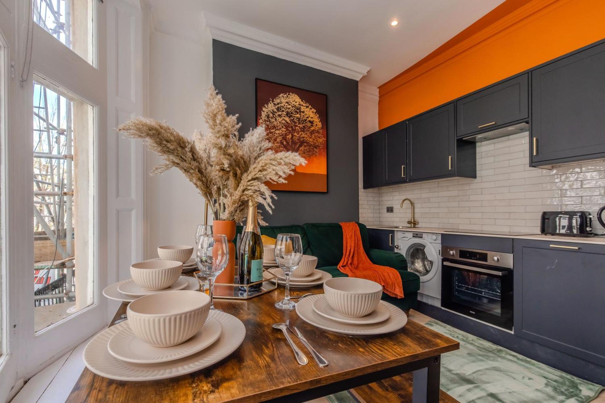 2 Bedroom Flat Next To Brighton Station & Beach I Sleep 8 Guests Bagian luar foto