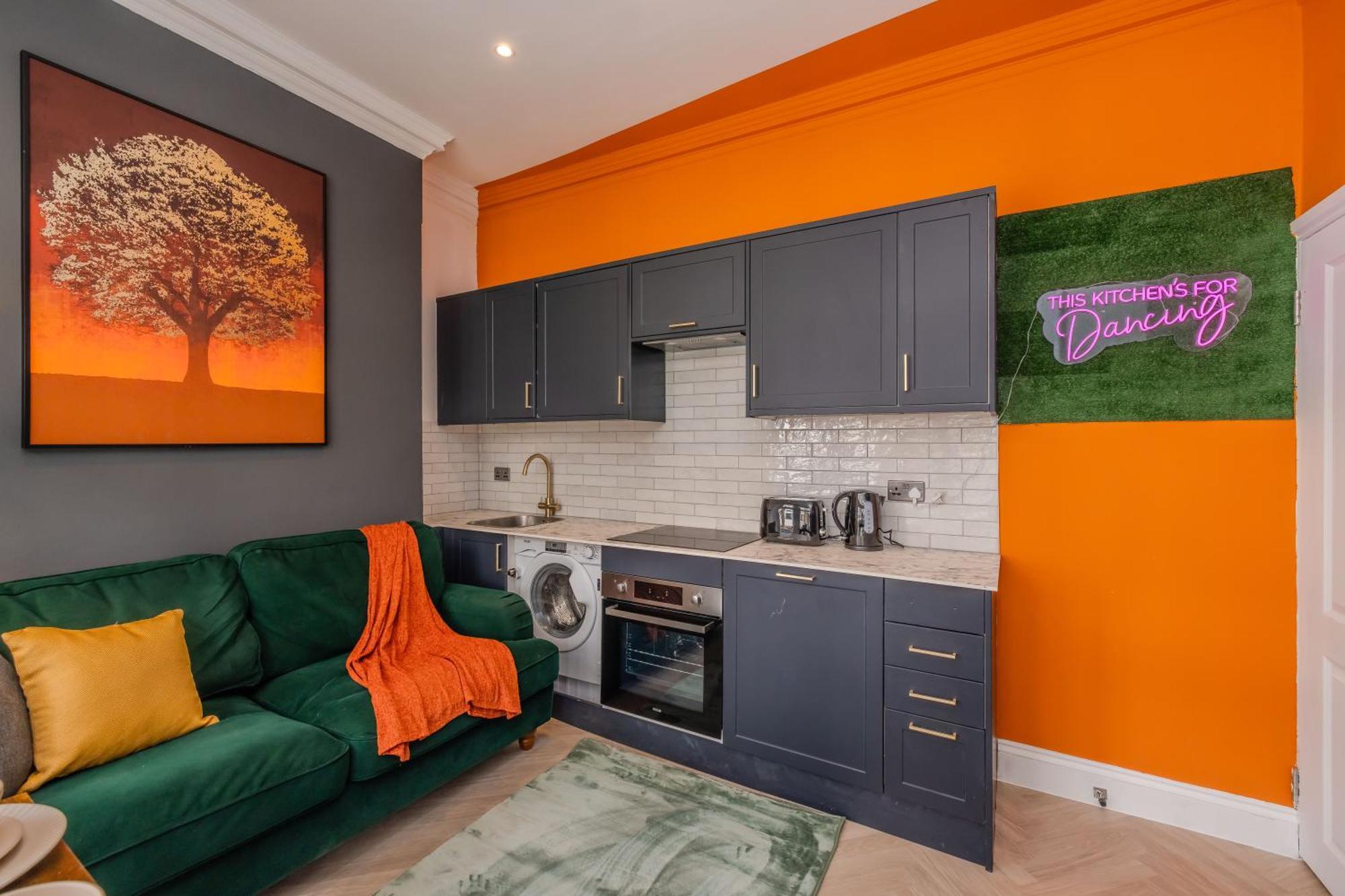 2 Bedroom Flat Next To Brighton Station & Beach I Sleep 8 Guests Bagian luar foto