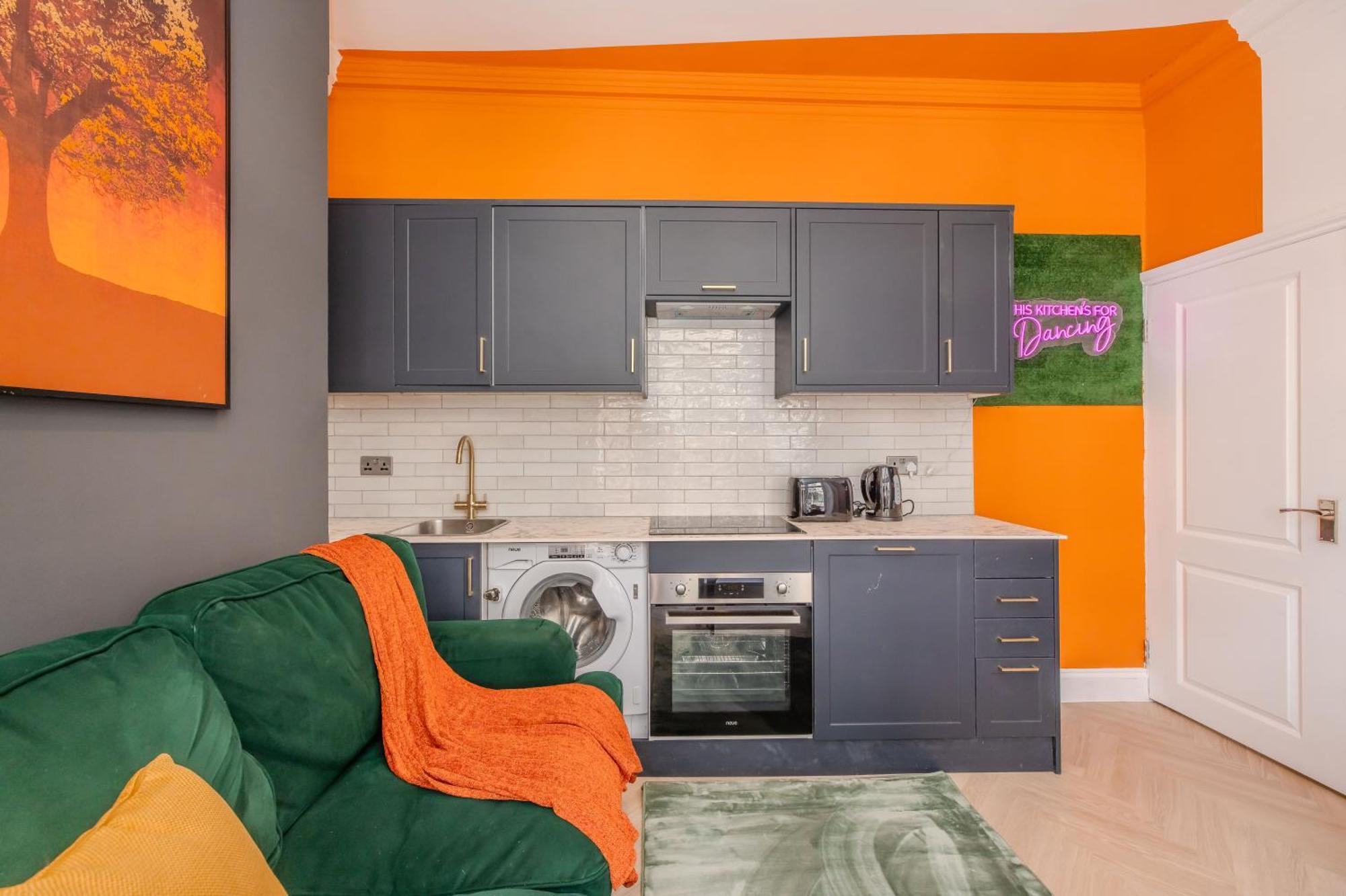 2 Bedroom Flat Next To Brighton Station & Beach I Sleep 8 Guests Bagian luar foto