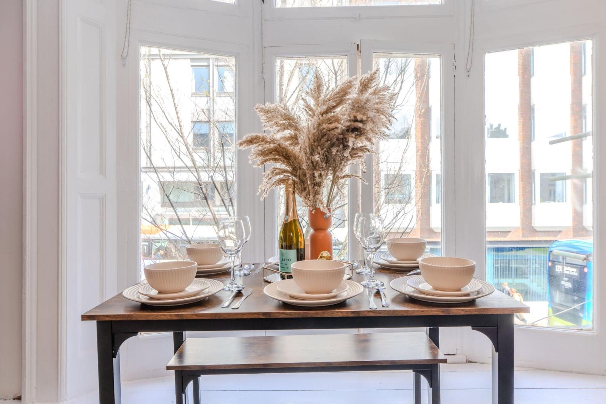 2 Bedroom Flat Next To Brighton Station & Beach I Sleep 8 Guests Bagian luar foto